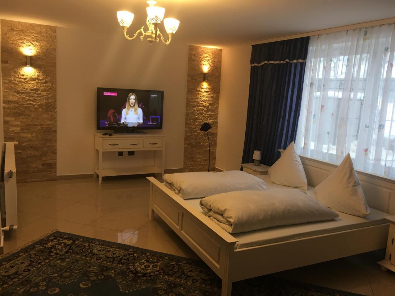 Hotel Casa Avram Sucevita Exteriér fotografie